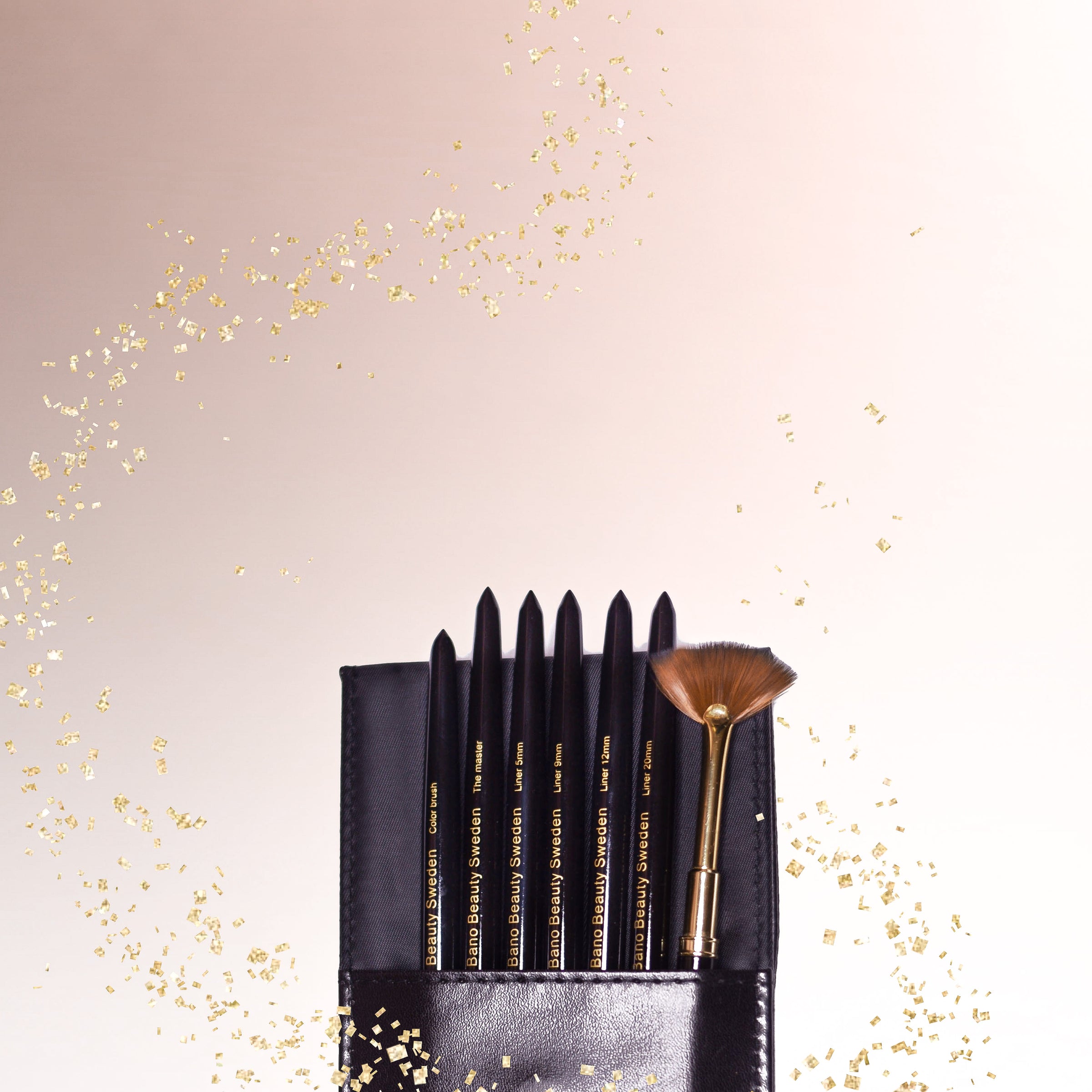 Luxury nail brush set 7 pcs + case