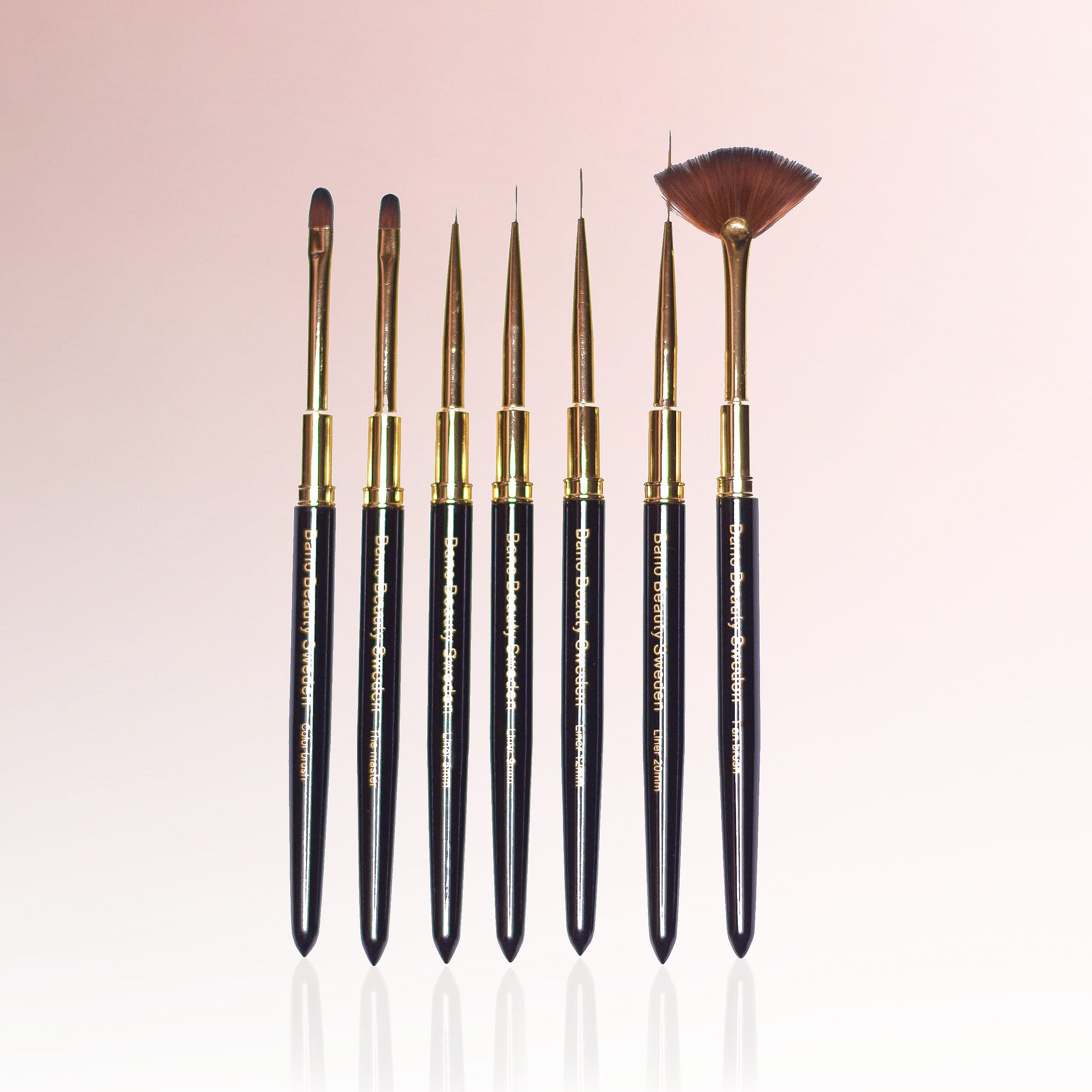 Luxury nail brush set 7 pcs + case